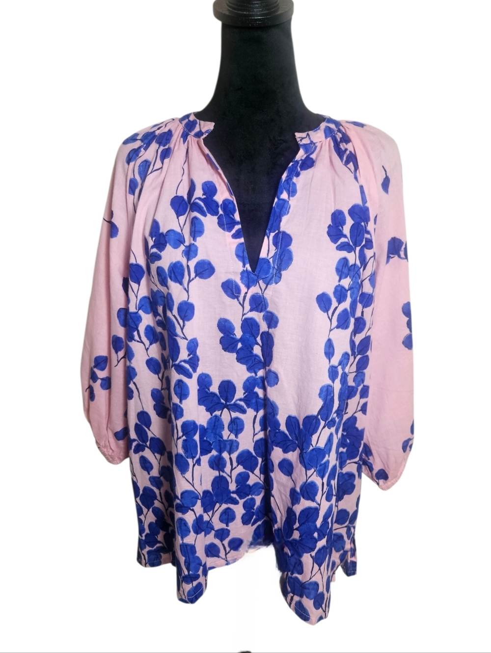 Ro's Garden Women's Pink and Blue Cotton Floral Split V-Neck Tunic Size S